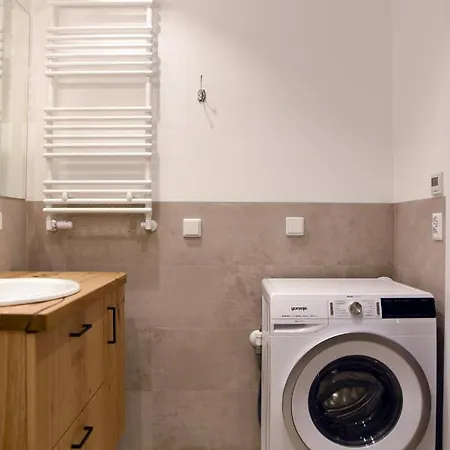 Flat 10 In The Old Town, 2 Bedrooms, Underground Parking Apartamento *