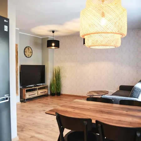 Flat 10 In The Old Town, 2 Bedrooms, Underground Parking Apartamento *