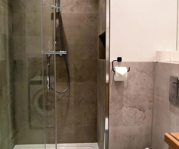 شقة Flat 10 In The Old Town, 2 Bedrooms, Underground Parking