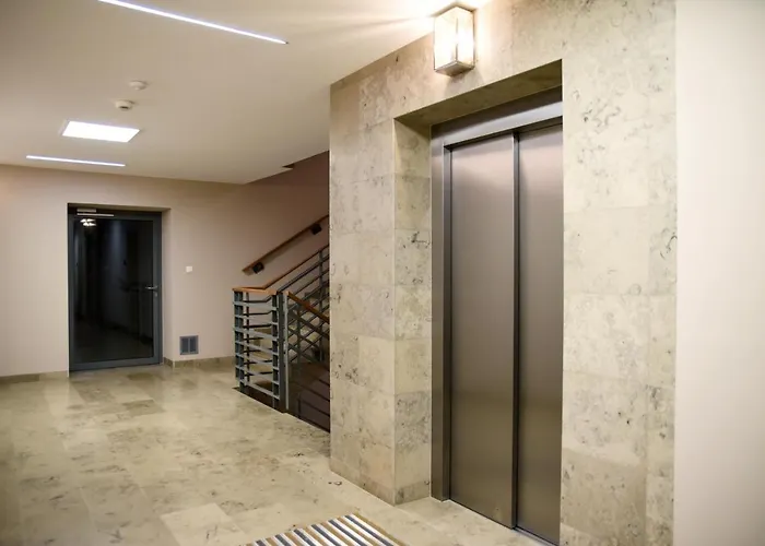 Flat 10 In The Old Town, 2 Bedrooms, Underground Parking شقة شتشيتسين