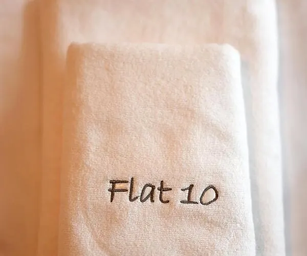 Flat 10 In The Old Town, 2 Bedrooms, Underground Parking Apartamento